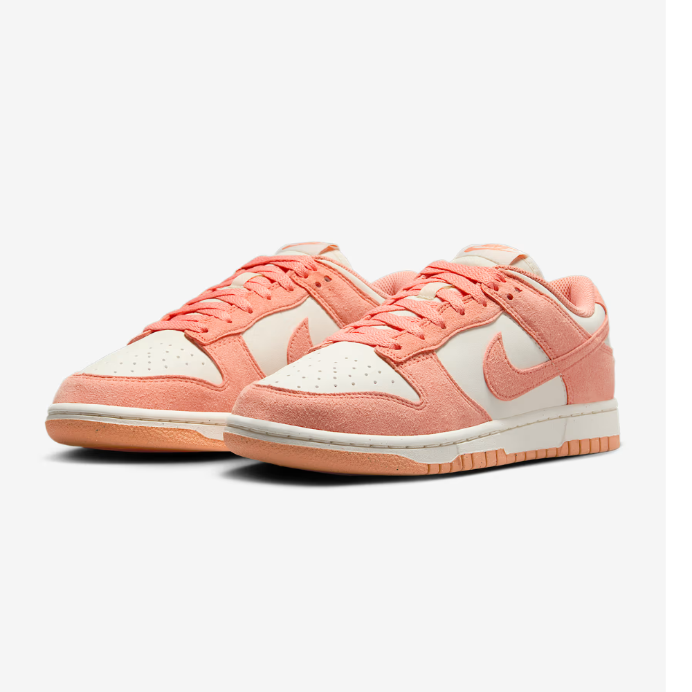Dunk Low Apricot