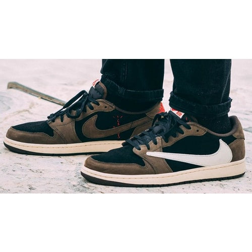Travis Scott Jordan 1 Low