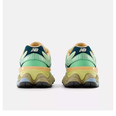 New Balance 9060 - Light Green