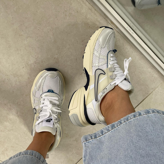 Nike Zoom Vomero 5 Sail Black Photon Dust