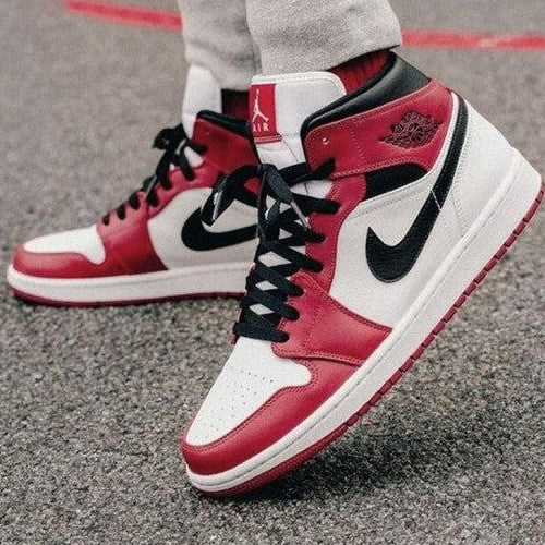 Jordan 1 Mid Chicago (2020)